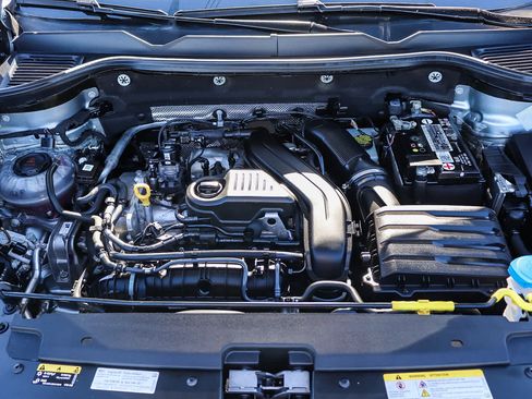 Used 2022 Volkswagen Taos S image 22