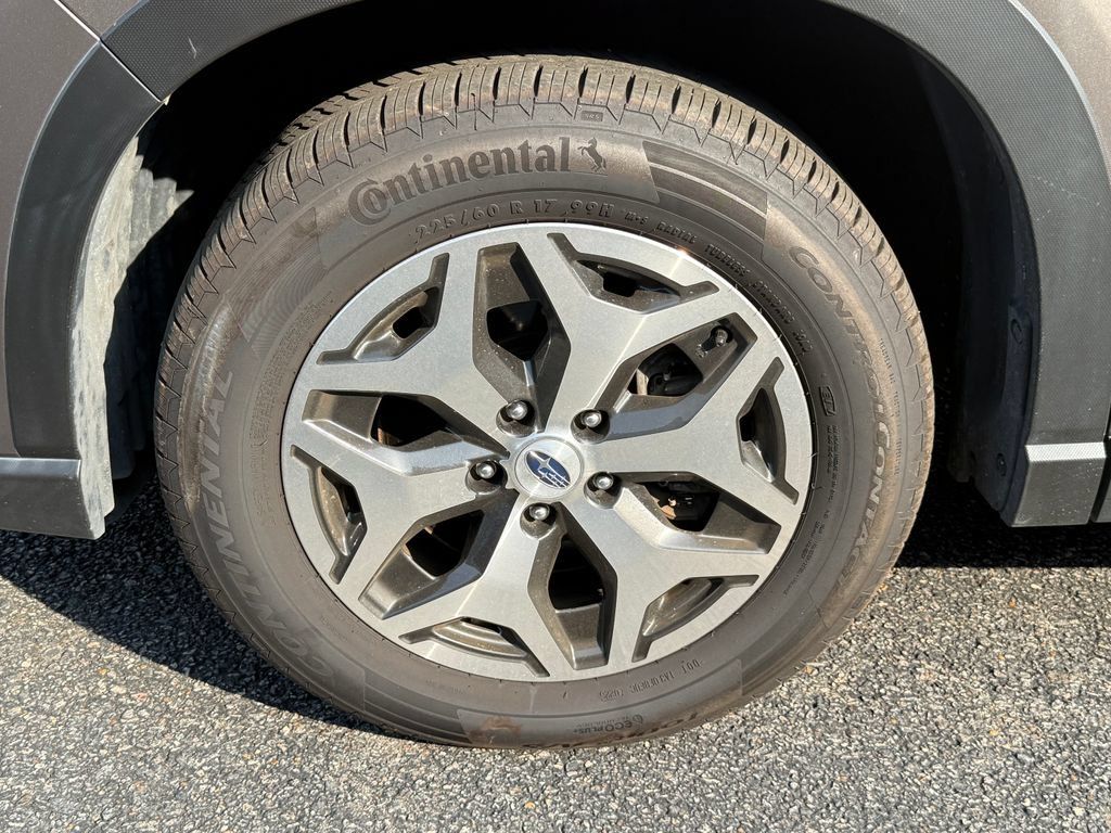 Used 2024 Subaru Forester Premium AWD/4WD image 36