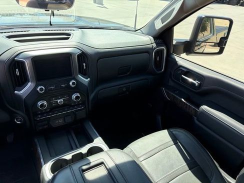 Used 2021 GMC Sierra 3500 Denali w/ Denali Black Diamond Edition image 17