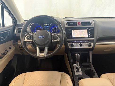 Used 2017 Subaru Outback 2.5i Limited AWD/4WD image 13