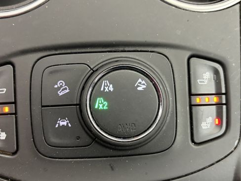 Certified 2024 GMC Terrain SLT AWD/4WD image 29