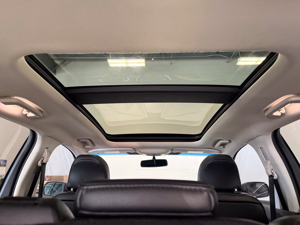 Used 2015 Ford Edge SEL w/ Equipment Group 201A AWD/4WD image 30