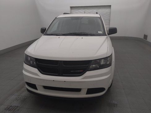 Used 2017 Dodge Journey SE w/ Flexible Seating Group FWD image 15