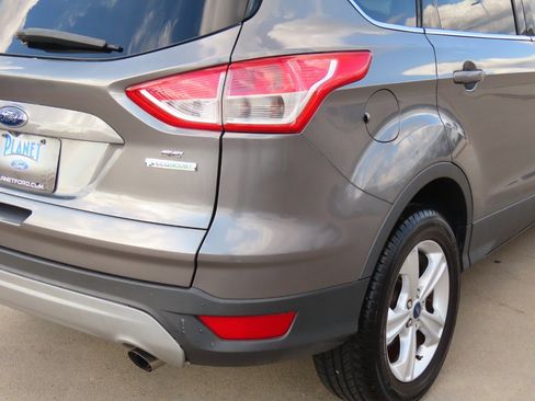 Used 2014 Ford Escape SE image 12