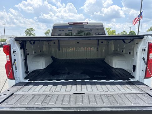 Used 2022 Chevrolet Silverado 1500 RST w/ Convenience Package II AWD/4WD image 33