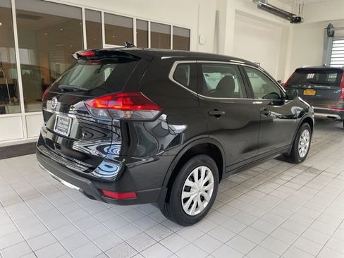 Used 2020 Nissan Rogue S image 3