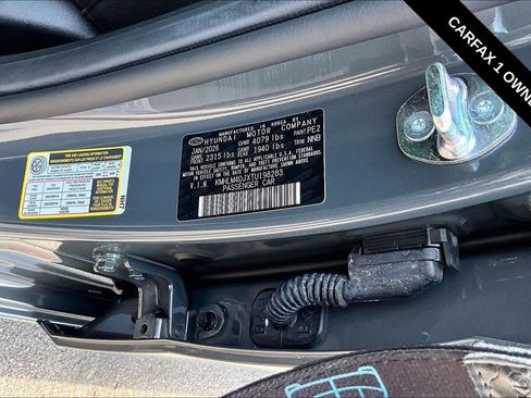 Used 2026 Hyundai Elantra Hybrid FWD image 17