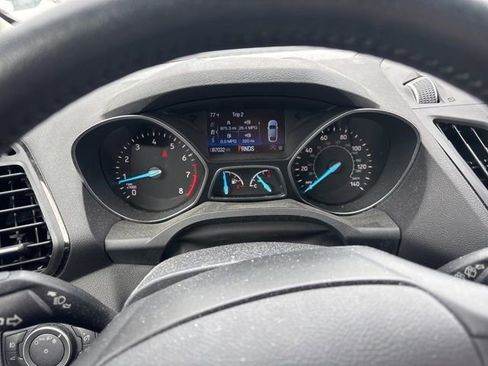 Used 2018 Ford Escape SEL image 9