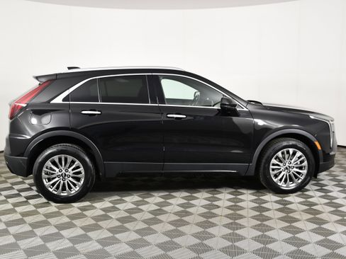 Used 2025 Cadillac XT4 Premium Luxury AWD/4WD image 5