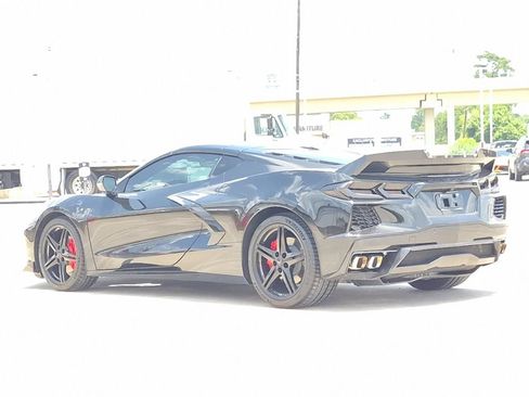 Used 2026 Chevrolet Corvette Stingray Coupe w/ 1LT RWD image 3