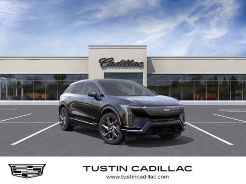 New 2026 Cadillac Optiq Luxury 1 RWD image 1