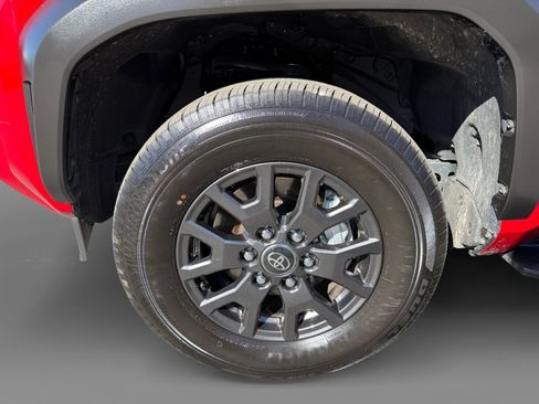 Used 2025 Toyota 4Runner SR5 image 9