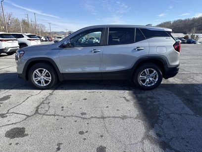 Used 2024 GMC Terrain SLE