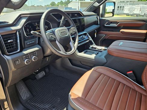 New 2026 GMC Sierra 3500 Denali Ultimate AWD/4WD image 10