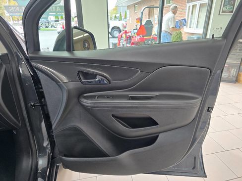 Used 2017 Buick Encore Preferred image 17