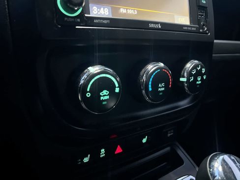 Used 2015 Jeep Patriot Latitude image 19