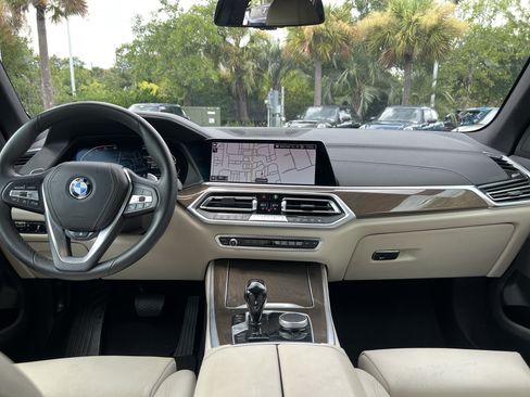 Used 2022 BMW X5 xDrive40i w/ Premium Package AWD/4WD image 29
