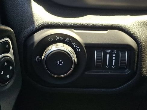 Used 2019 Jeep Wrangler Unlimited Rubicon AWD/4WD image 30