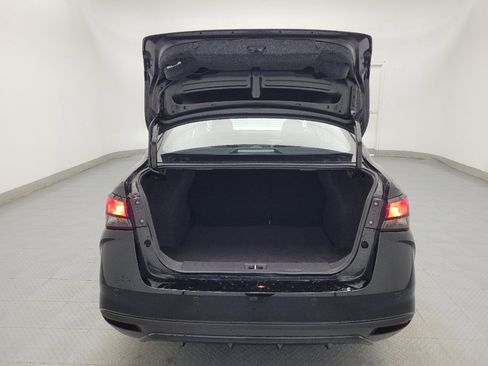 Used 2025 Nissan Versa SV image 29