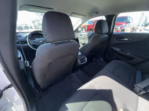 Used 2024 Chevrolet Malibu LT image 12
