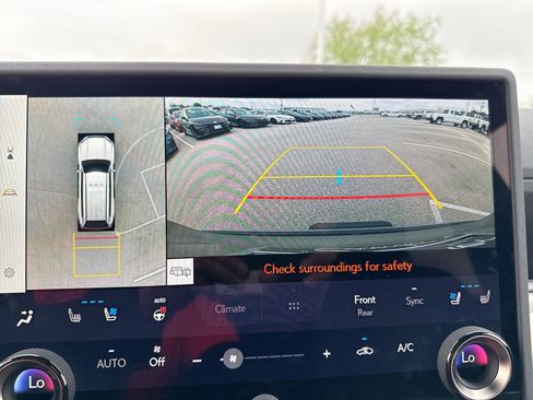Used 2024 Lexus GX 550 w/ Cold Area Package AWD/4WD image 23