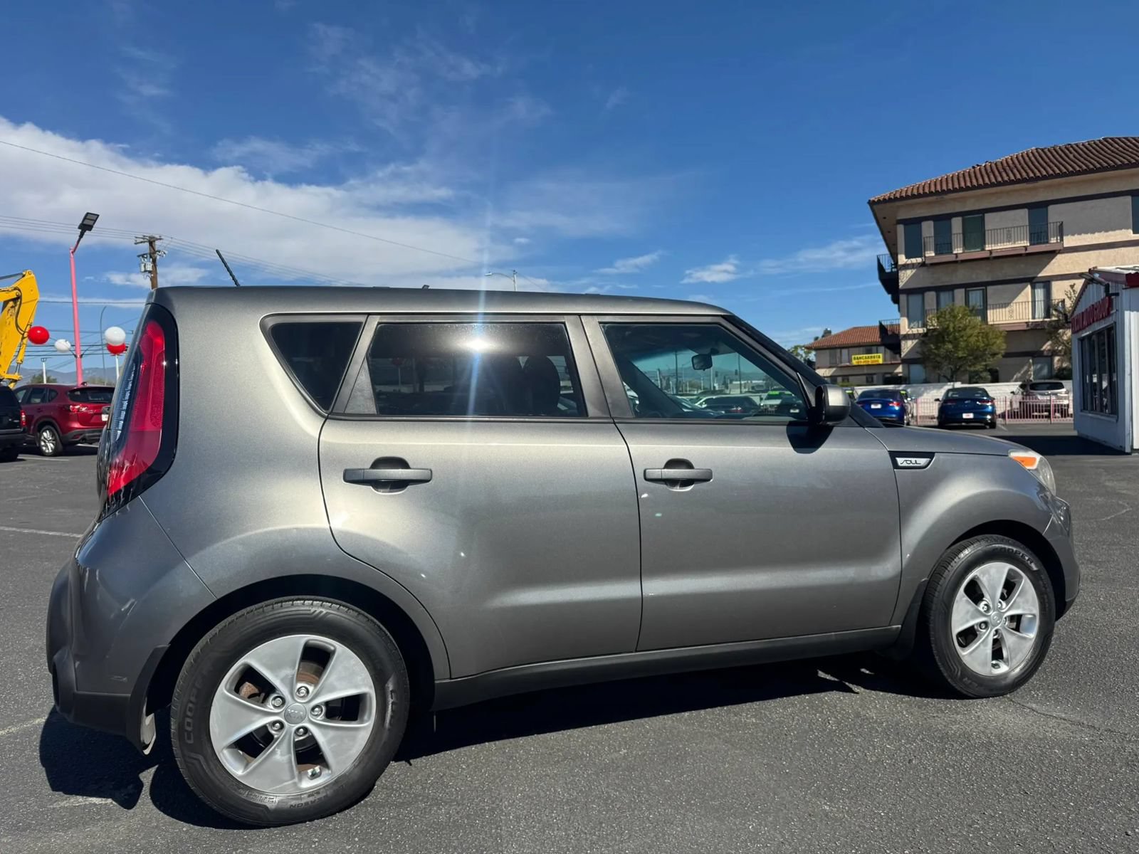 Used 2015 Kia Soul FWD image 10
