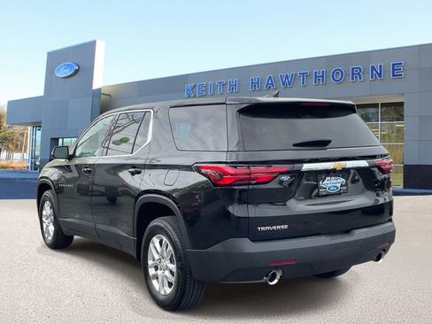 Used 2023 Chevrolet Traverse LS w/ Safety Package FWD image 4