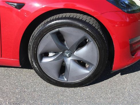 Used 2022 Tesla Model 3 Long Range AWD/4WD image 8