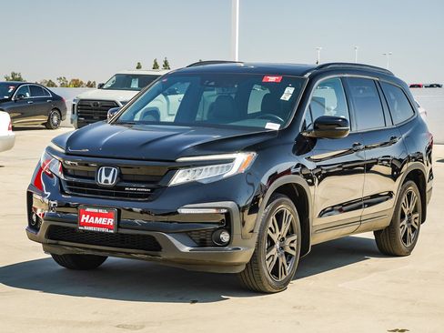 Used 2022 Honda Pilot Black Edition image 3