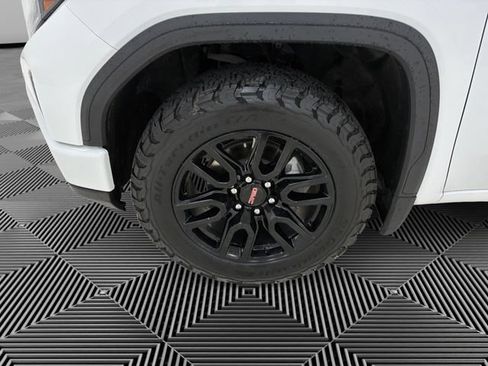 Used 2023 GMC Sierra 1500 Elevation AWD/4WD image 9