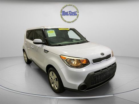 Used 2016 Kia Soul w/ Convenience Package FWD image 6