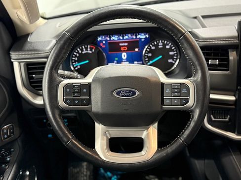 Used 2024 Ford Expedition Max XLT image 17
