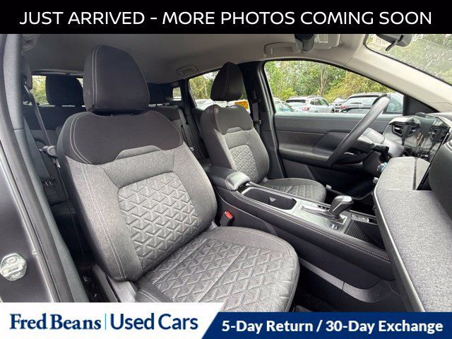 Certified 2025 Nissan Kicks SV AWD/4WD image 13