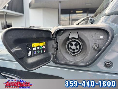 Used 2025 Jeep Wrangler Unlimited Sahara AWD/4WD image 24