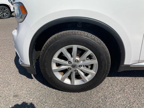 Used 2019 Dodge Durango SXT w/ 3rd Row Seating Group image 10