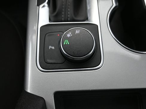 Certified 2020 Chevrolet Blazer LT image 19