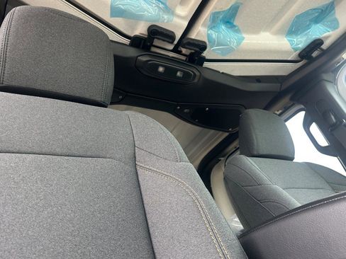 New 2026 Jeep Gladiator Sport image 13