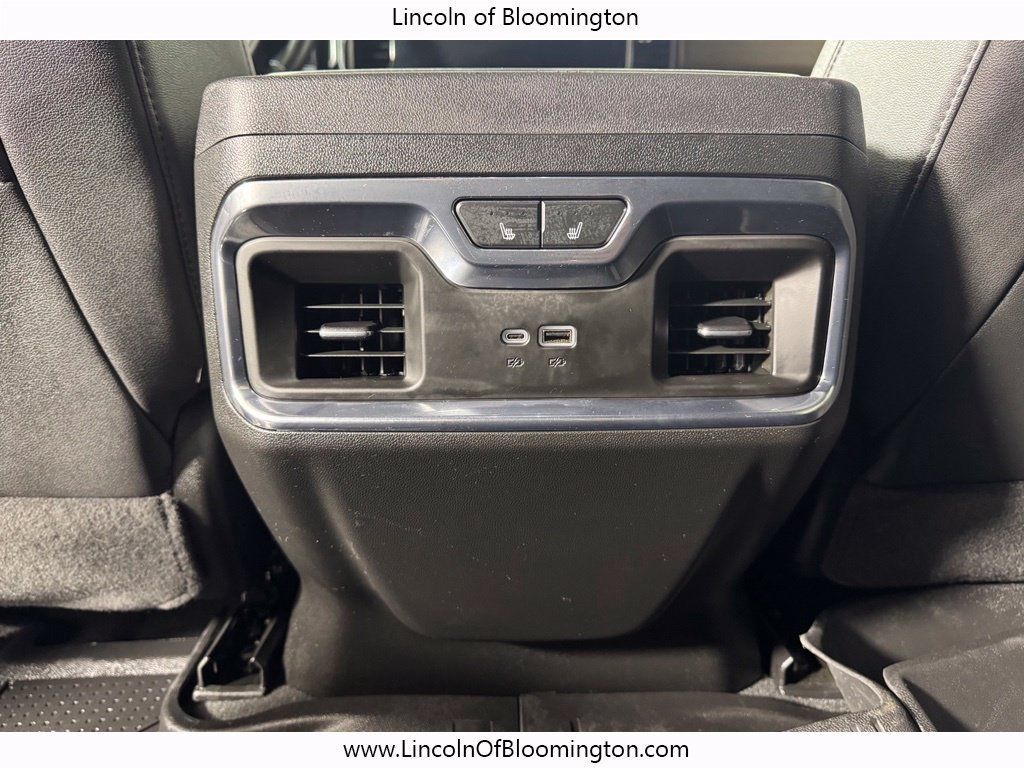 Used 2024 Chevrolet Silverado 2500 High Country w/ Technology Package AWD/4WD image 13