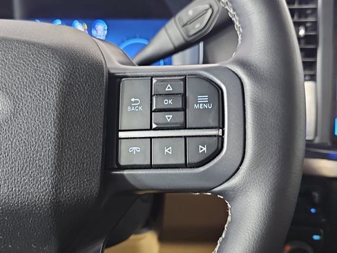 Used 2025 Ford F250 Lariat w/ Chrome Package AWD/4WD image 16