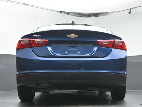 Used 2019 Chevrolet Malibu LS FWD image 32