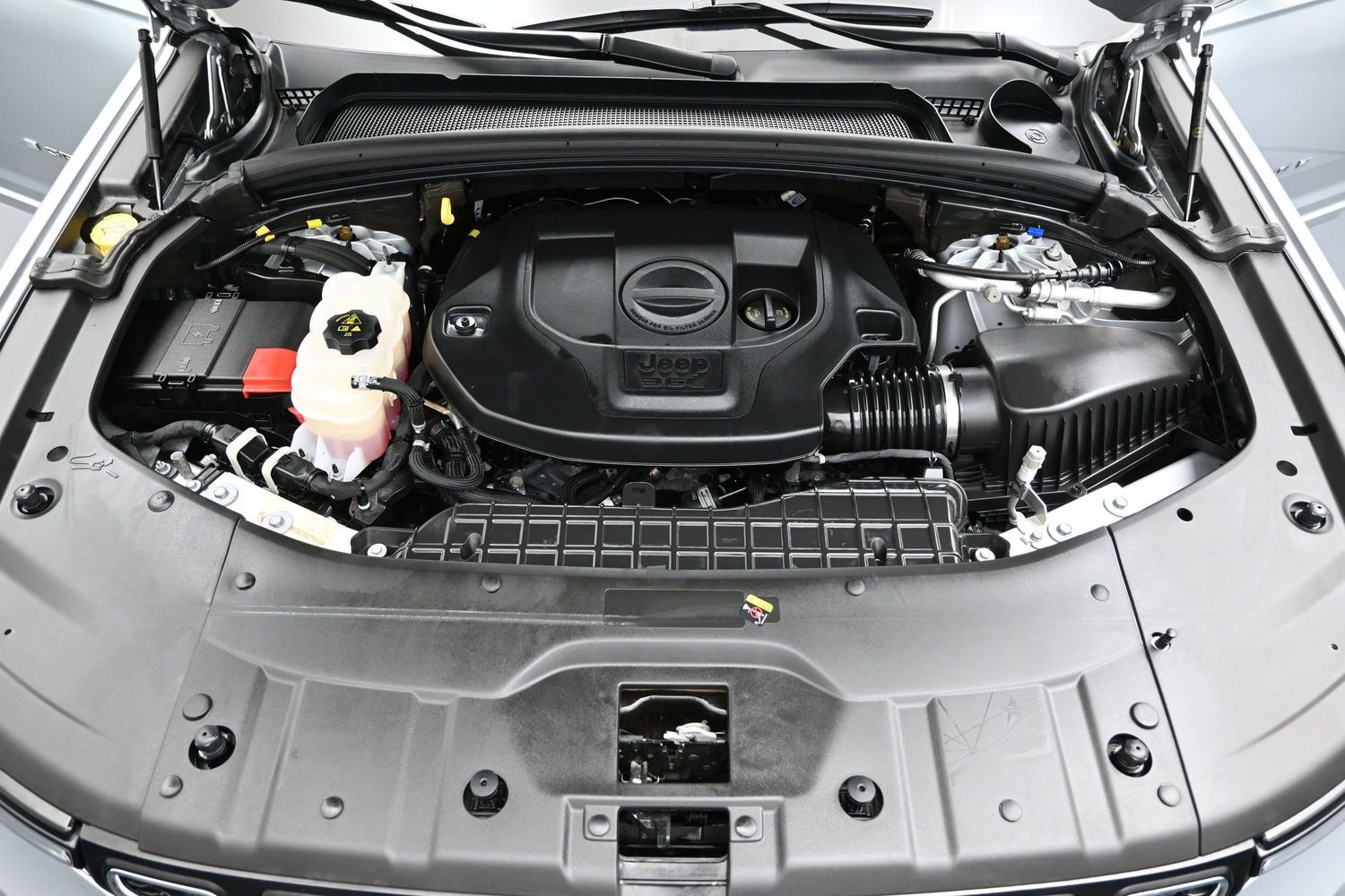 Used 2022 Jeep Grand Cherokee L Overland AWD/4WD image 8