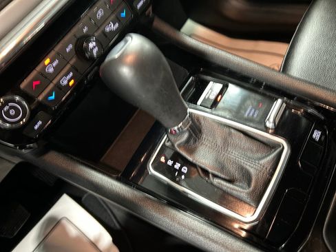 Used 2024 Jeep Compass Limited image 19