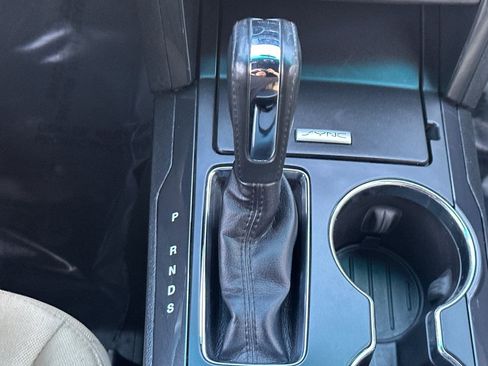 Used 2016 Ford Explorer XLT w/ Equipment Group 201A image 17