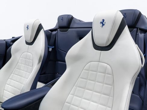 Used 2025 Ferrari Roma Spider image 44