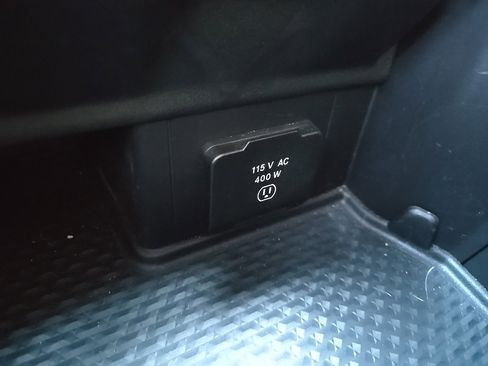 Used 2022 RAM 1500 Limited image 74