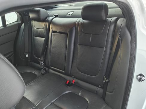 Used 2015 Jaguar XF Portfolio image 13