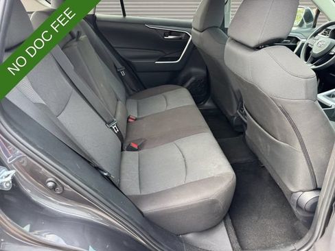 Used 2025 Toyota RAV4 XLE AWD/4WD image 17