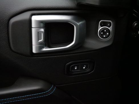 Used 2024 Jeep Wrangler High Altitude image 19