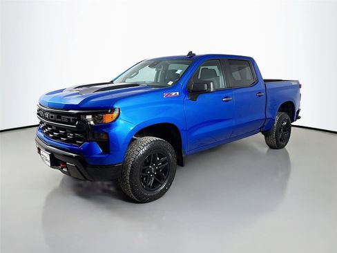 Used 2022 Chevrolet Silverado 1500 Custom Trail Boss AWD/4WD image 5