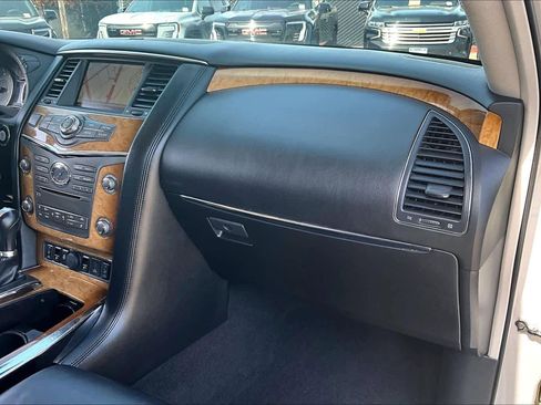 Used 2012 INFINITI QX56 4WD w/ Theater Pkg image 19